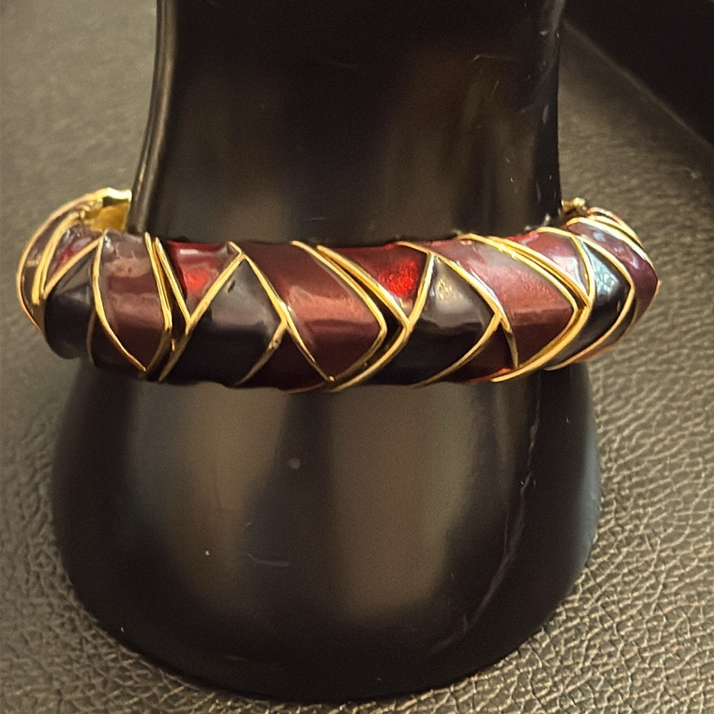 Joan Rivers Chunky Modern Enamelled Metal Bracelet w Hidden Slide Closure